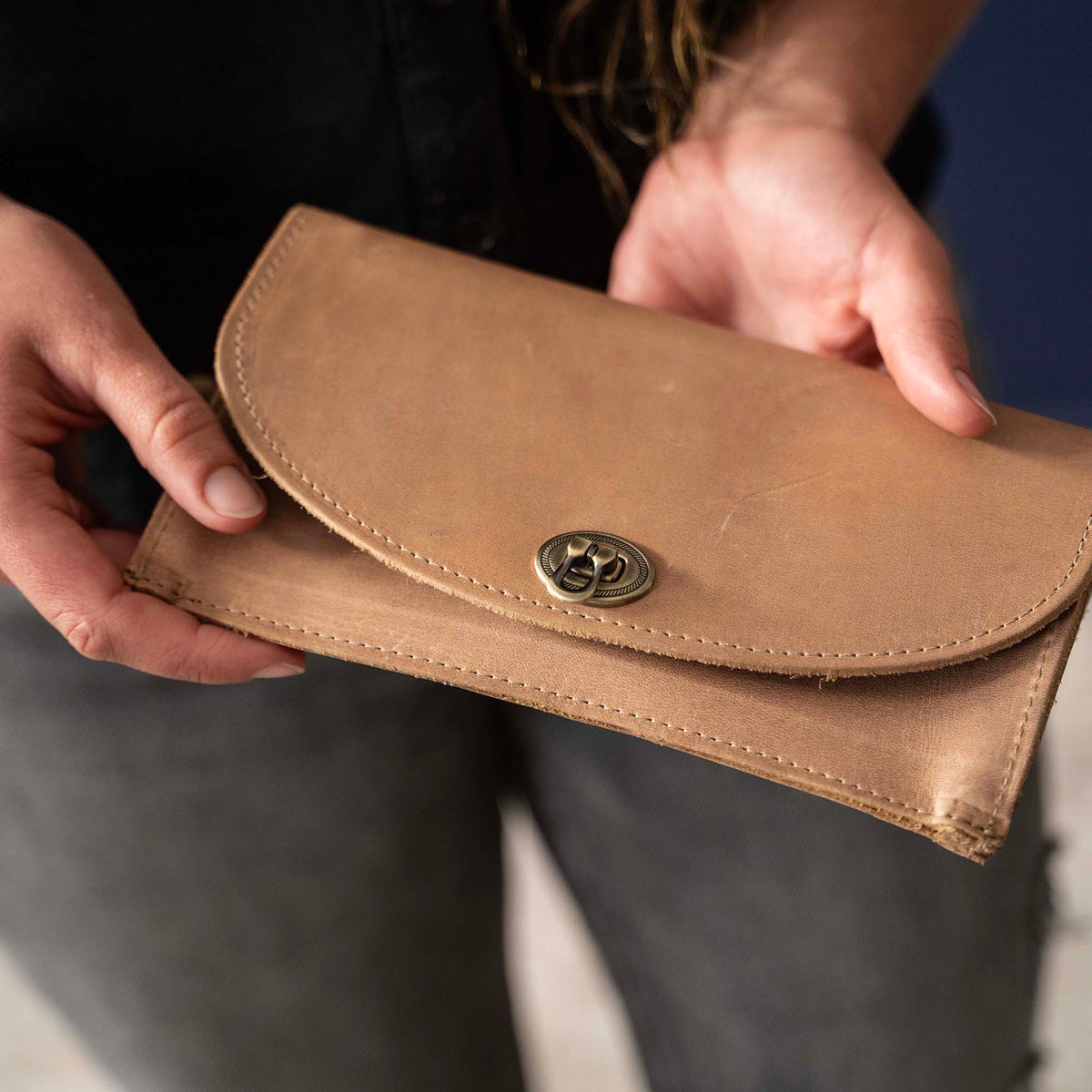 The Betty Jean Women’s Fine Leather Envelope Clutch Pocketbook Wallet With Optional Insert