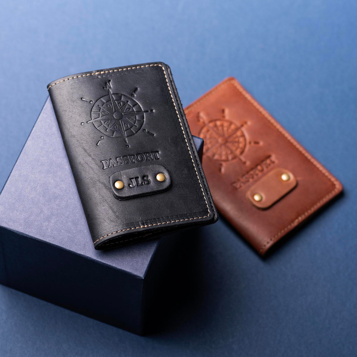 The Expedition Personalized Leather Passport Cover