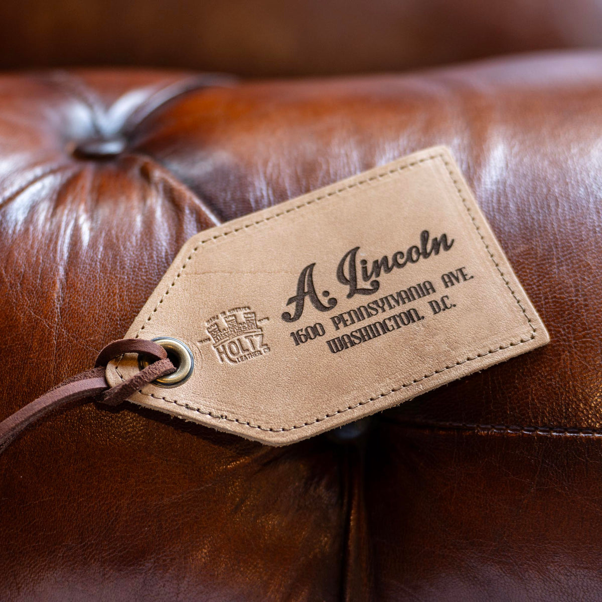 The Traveler Fine Leather Luggage Tag