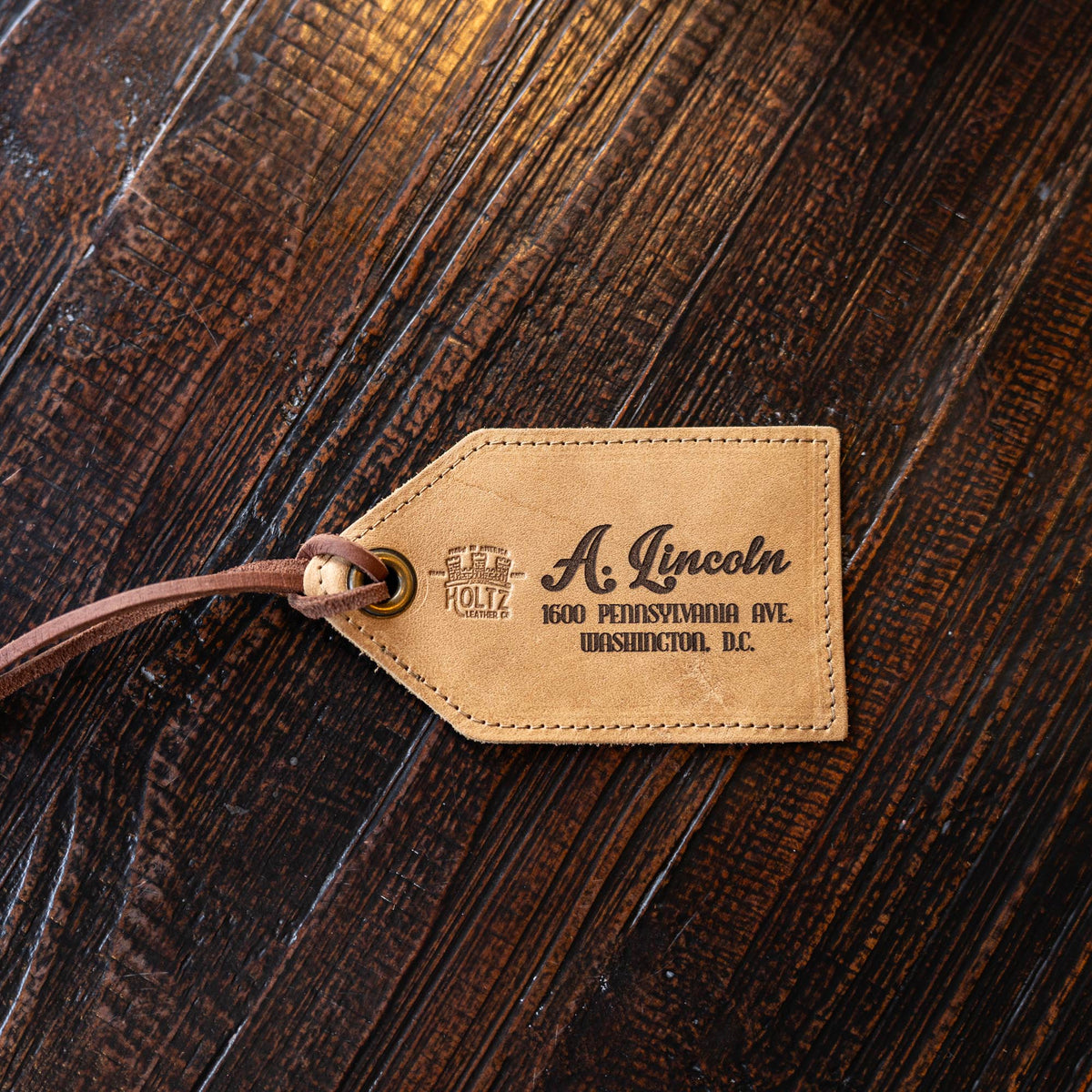 The Traveler Fine Leather Luggage Tag