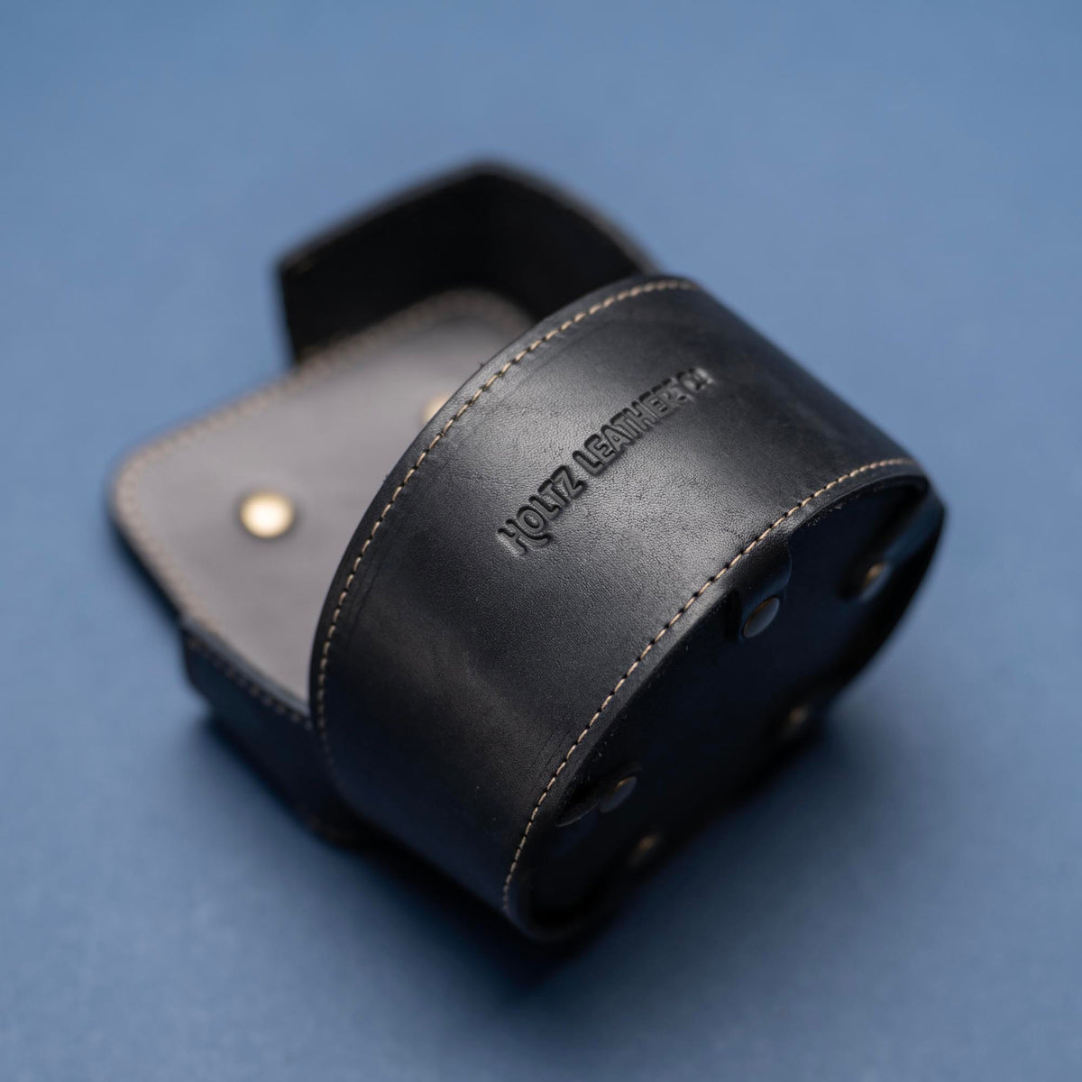 Coaster Holder – Fine Leather Holder in Round or Square