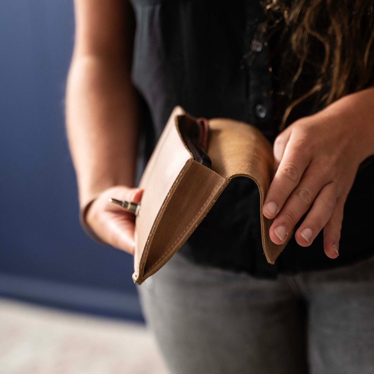 The Betty Jean Women’s Fine Leather Envelope Clutch Pocketbook Wallet With Optional Insert