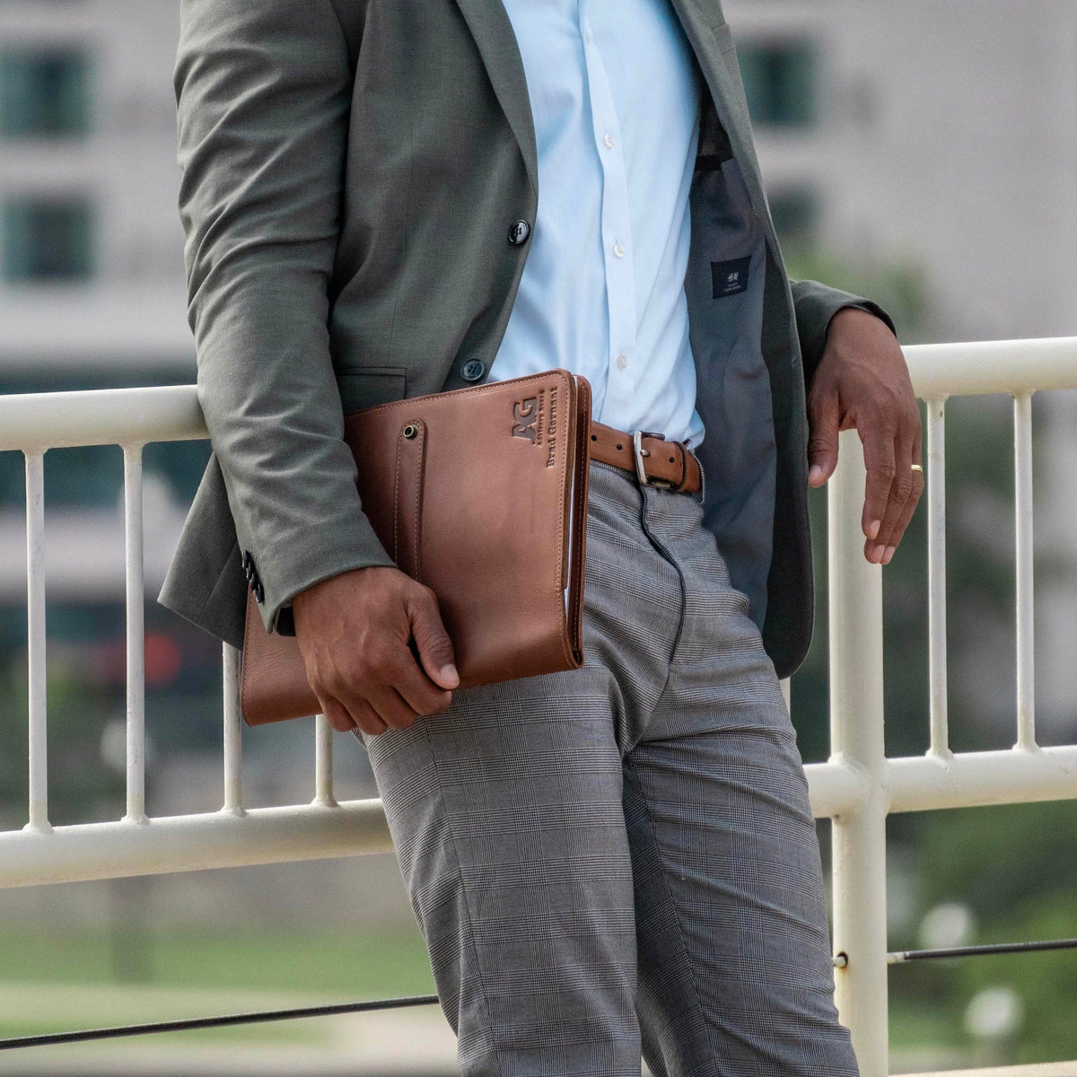 Your Logo + Our Leather - The Vanderbilt 2.0 Fine Leather Portfolio Padfolio - Custom Logo + Corporate Gifting