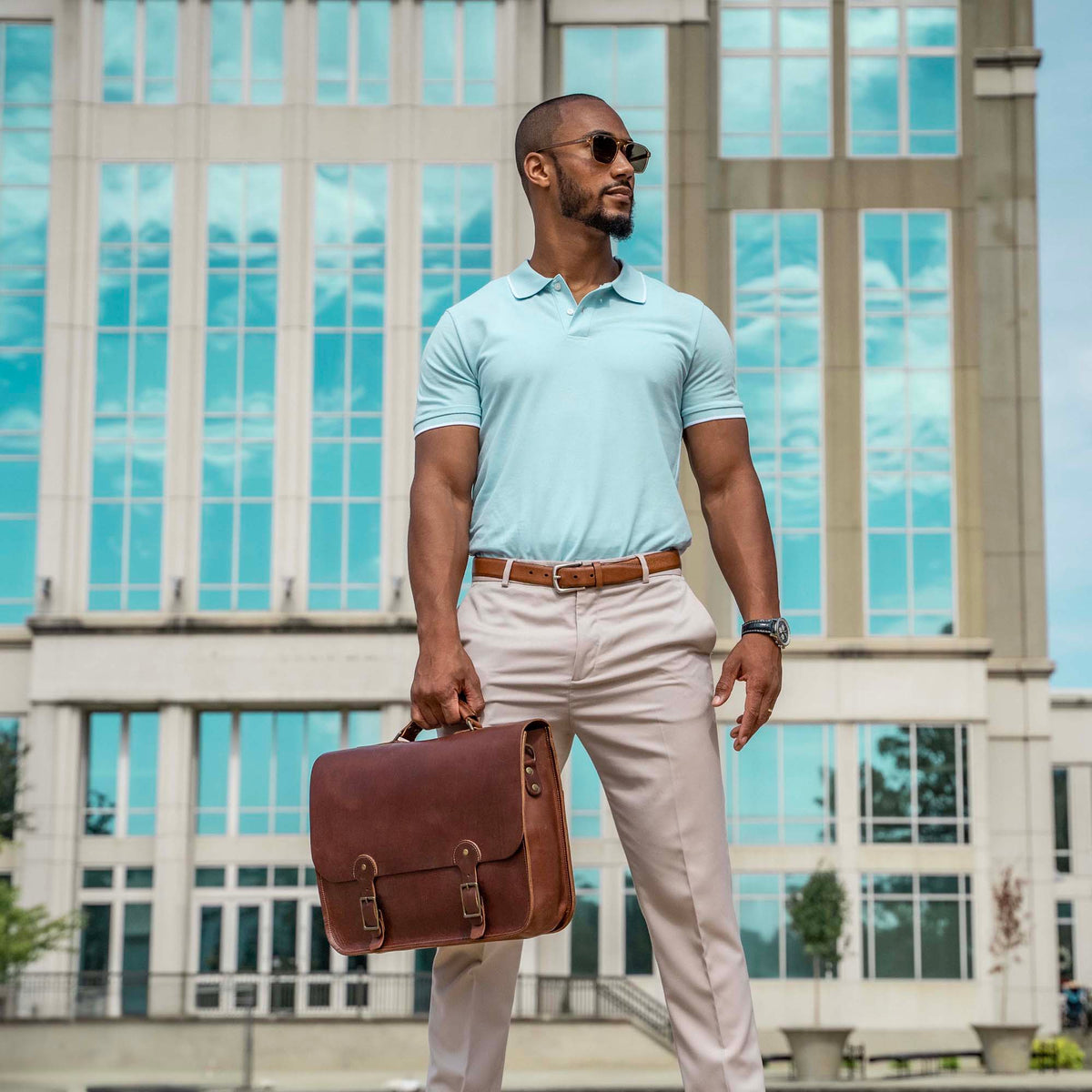 The No. 1860 EXPRESS - Fine Leather Messenger Bag & Mens Briefcase