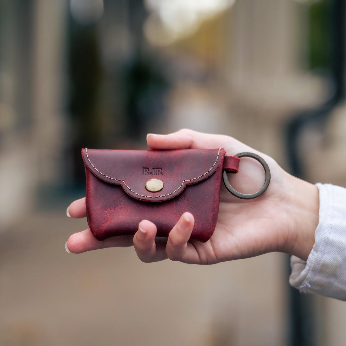 The Rosie Personalized Fine Leather Scallop Keychain Wallet