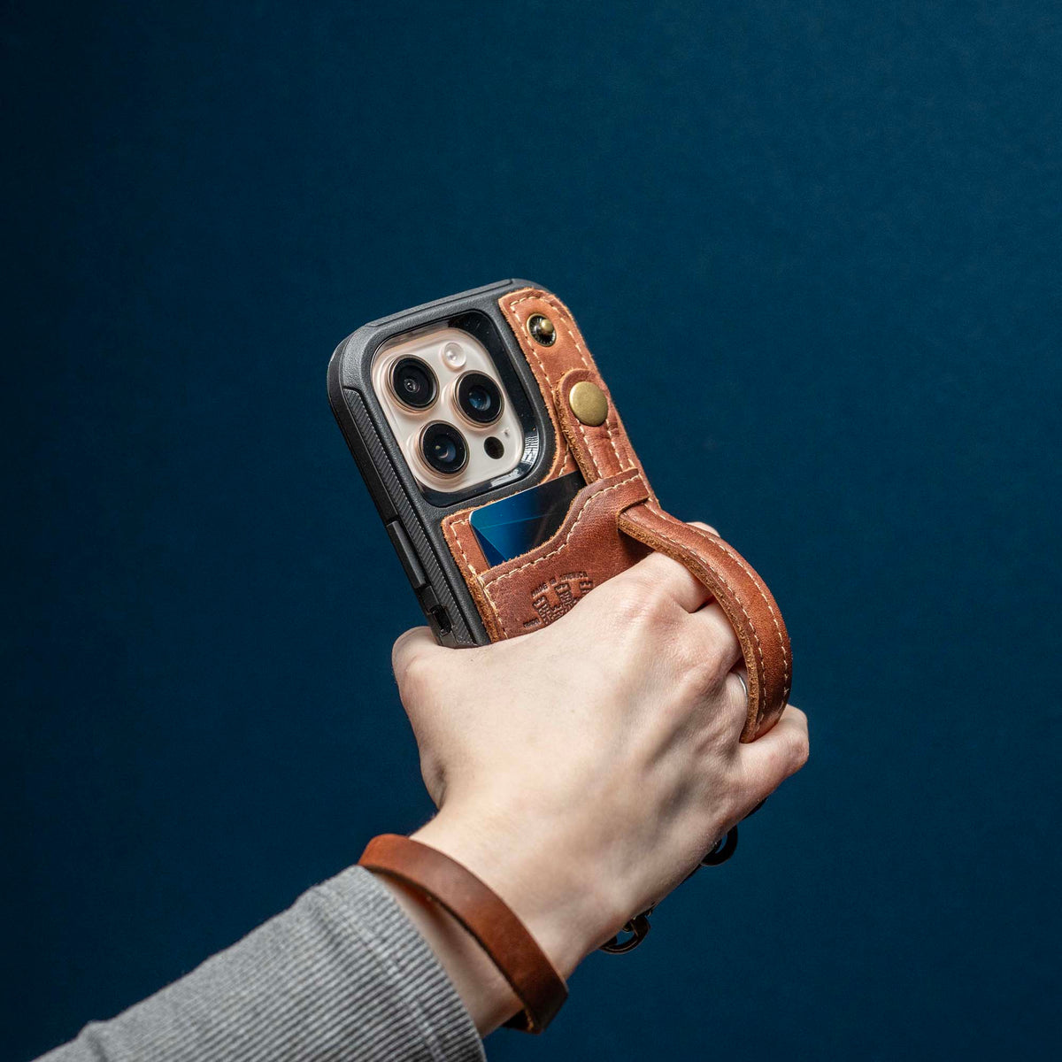 The SWITCH 4-IN-1 Leather Phone Case - WALLET, KICKSTAND & LOOP for iPhone®