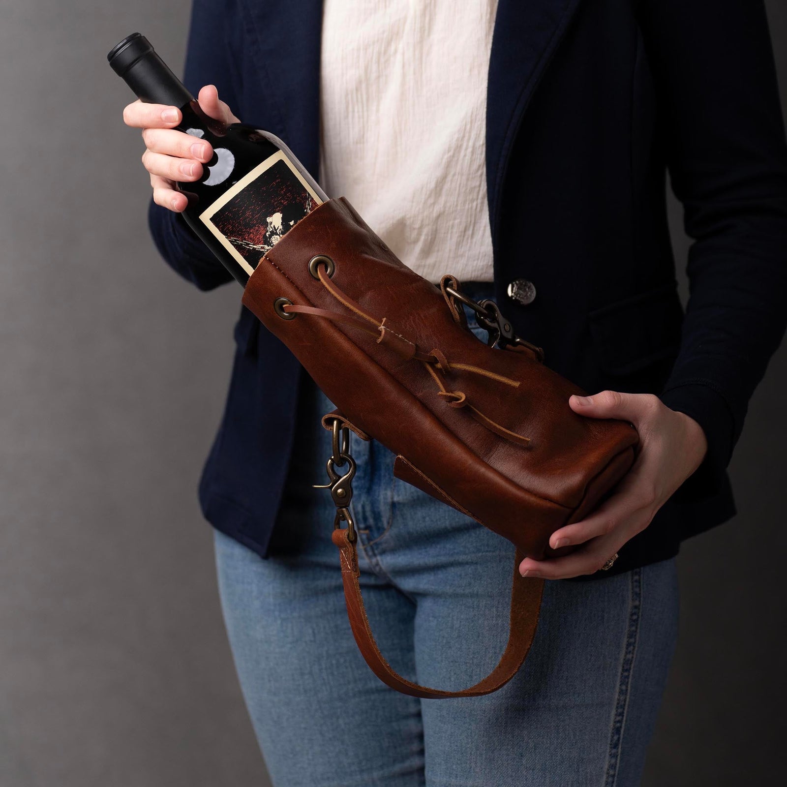 The Muscadine Personalized Fine Leather Wine Tote Wine Bottle Carrier Bag - Shoporiaz