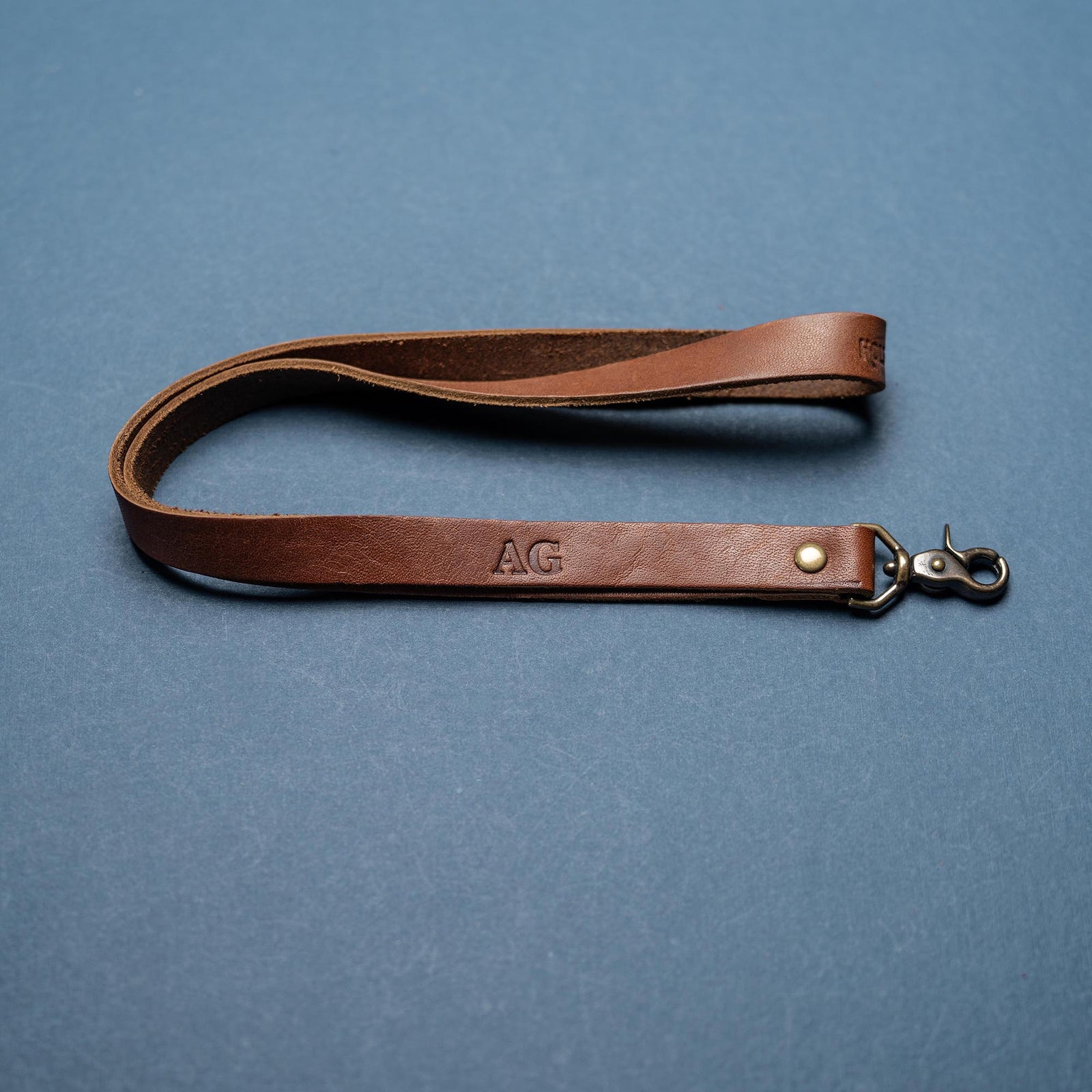 Your Logo + Our Leather - The Producer – Personalized Fine Leather Lanyard with Swivel Clip - Custom Logo and Corporate Gifting - Shoporiaz