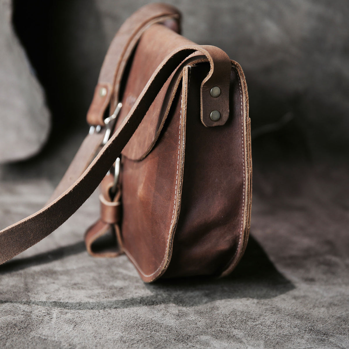 The Derby Crossbody Fine Leather Purse