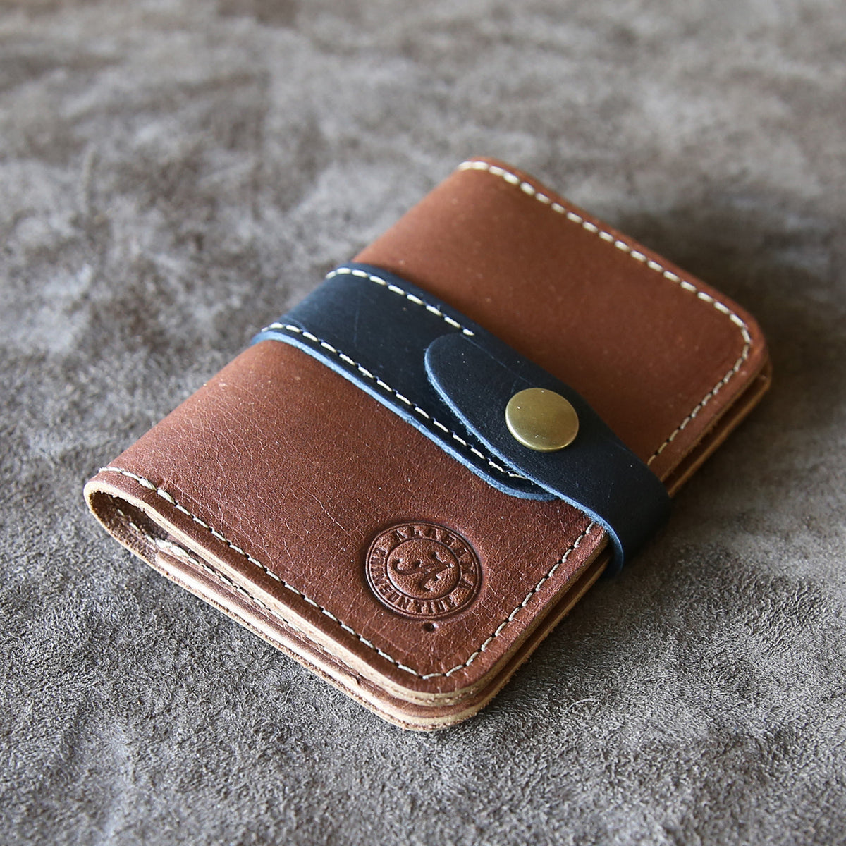 The Officially Licensed Crimson Tide Doolittle Fine Leather Snap Closure Wallet BiFold