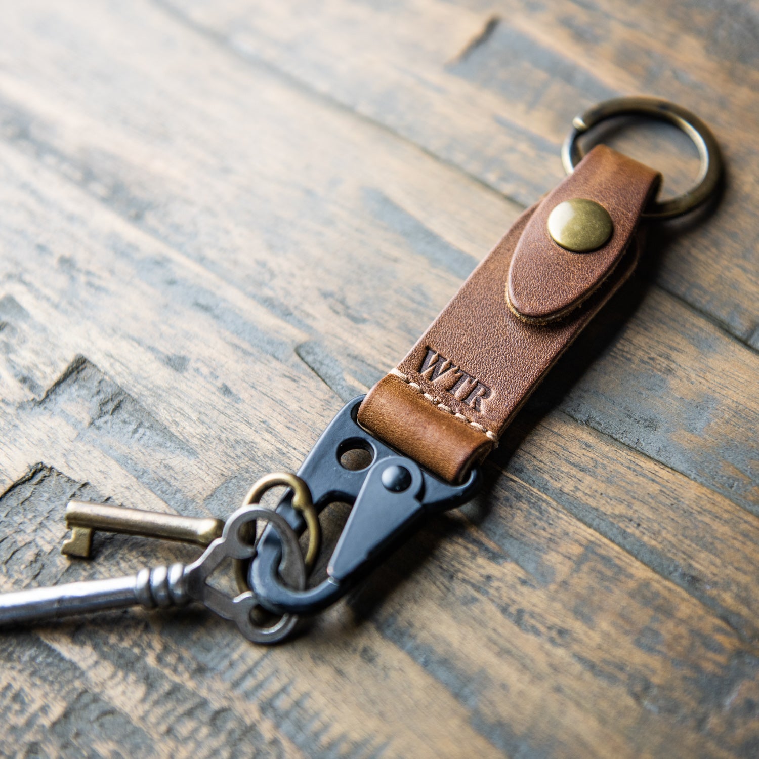 The Henry Fine Leather Keychain - Shoporiaz