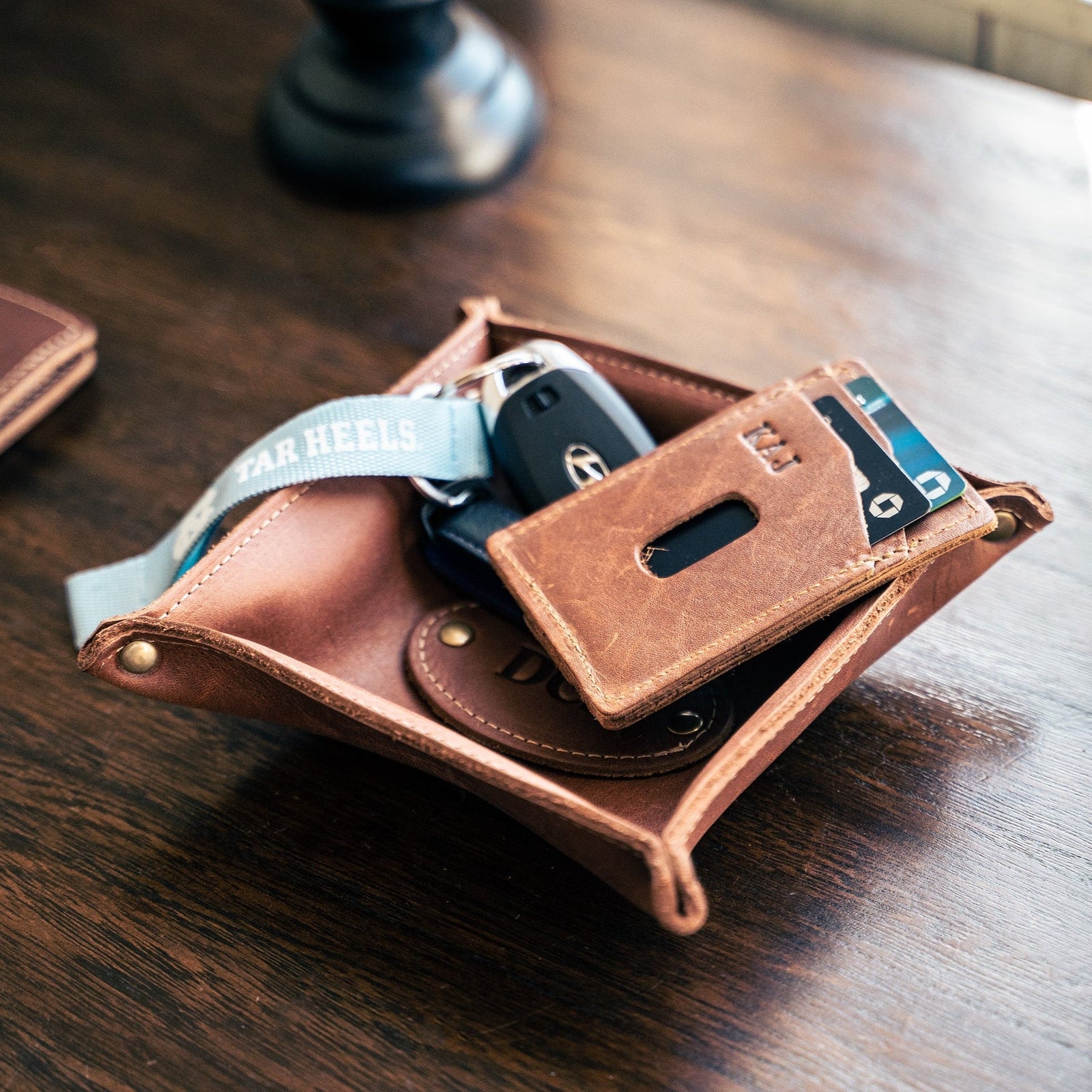 The Monticello Fine Leather Personalized Desk Valet Caddy Tray for Dresser or Office Gift - Shoporiaz