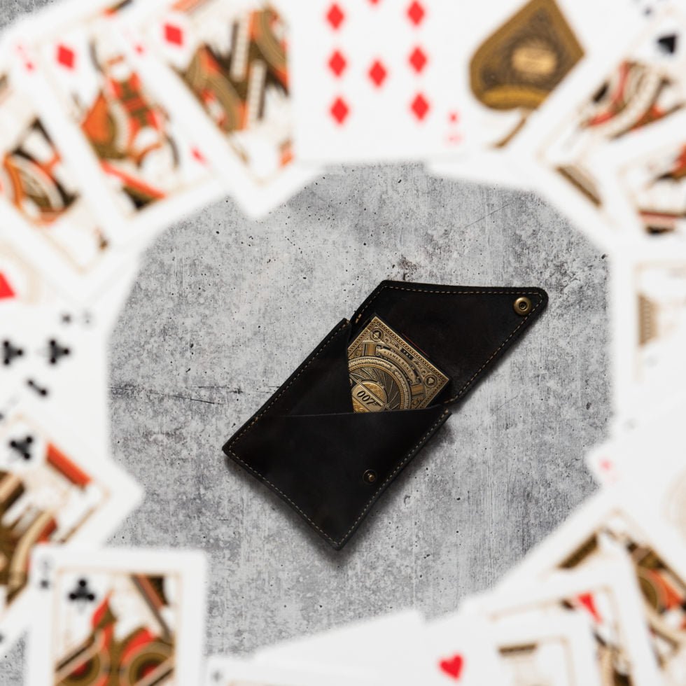 Theory 11 James Bond Card Deck With Fine Leather Card Sleeve - Shoporiaz